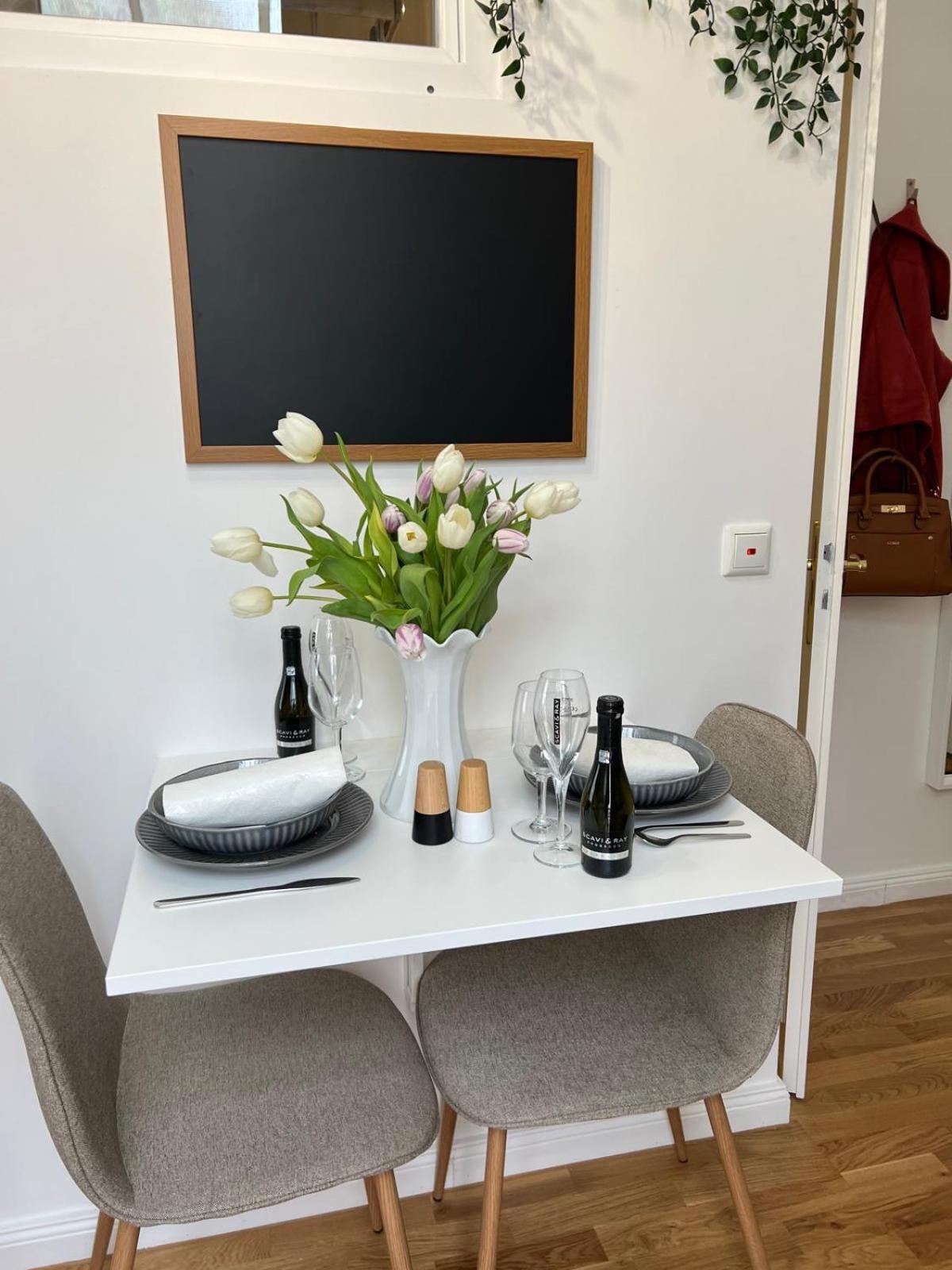 Stay Studio 1 Zentral Balkon Parkplatz Bad Pyrmont Dış mekan fotoğraf